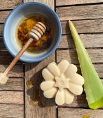 Solid Shampoo Bar – Manuka Honey & Goat’s Milk